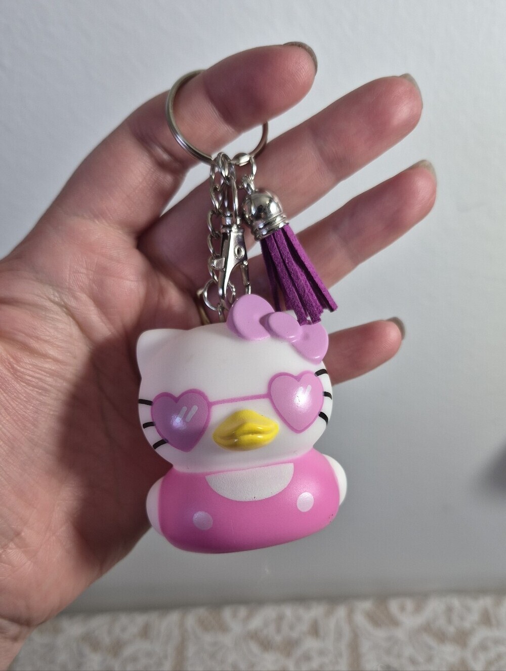 Hello Kitty Keychain Bundle - Picture 2 of 6